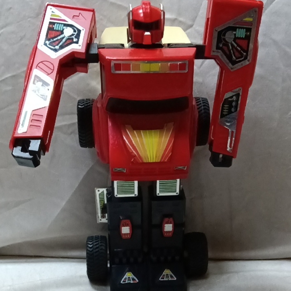 Bright Red used Vintage 1984 Transformer  Style Robot Action Figure